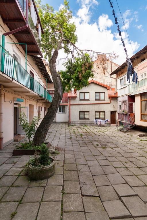Near Opera Apartment 利沃夫 外观 照片